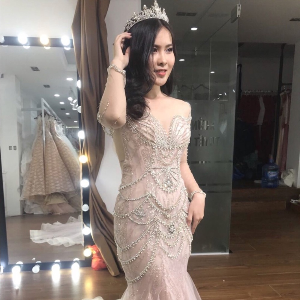 Long Sleeve Luxury Wedding Reception Gown - Picture 4 of 9